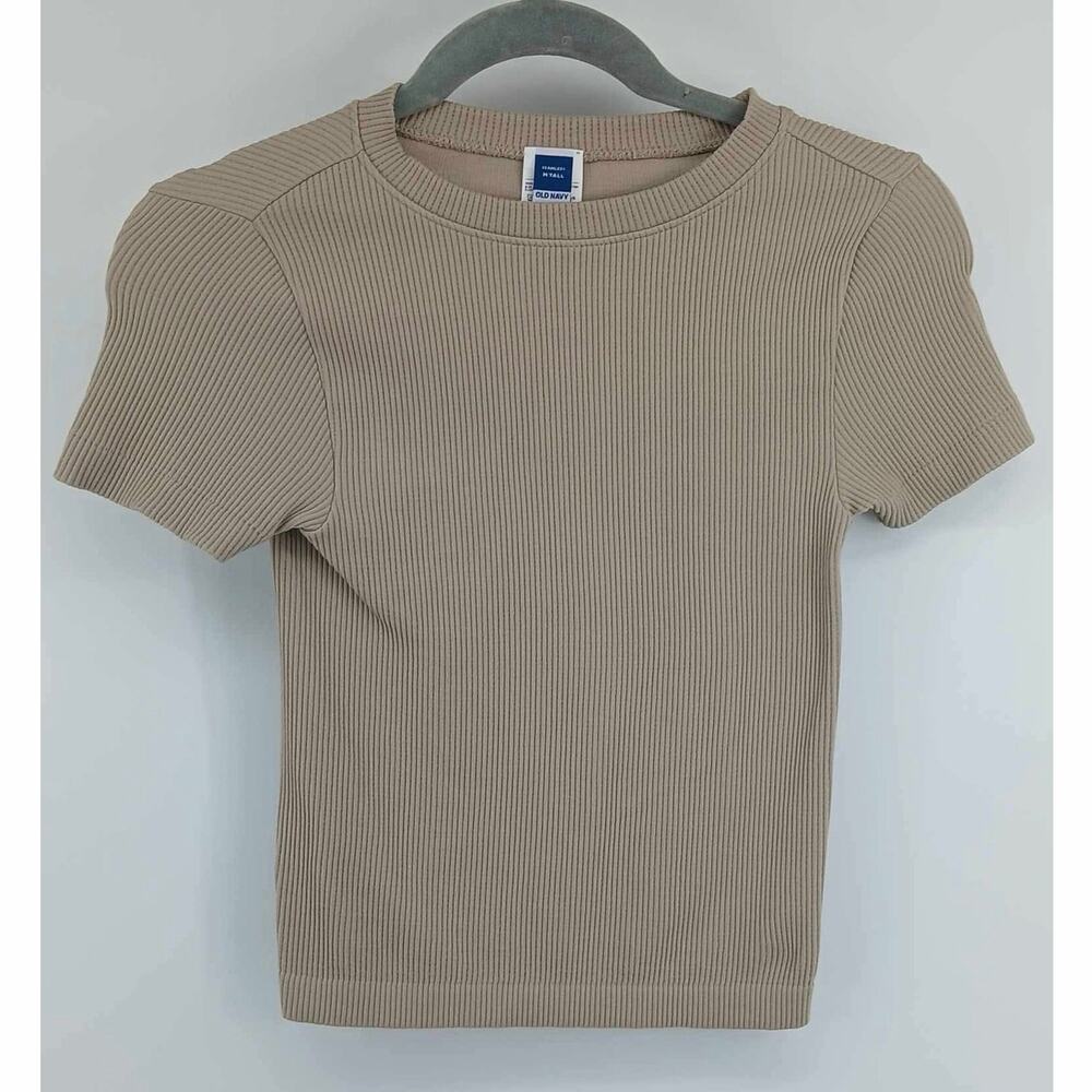 Tan ribbed athletic top medium tall